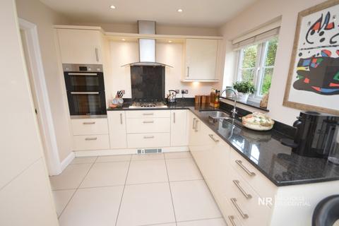 4 Bankside, Epsom, KT17 3AR