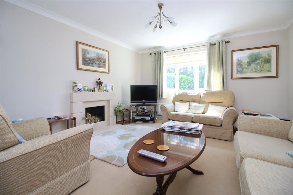 Barton Court Avenue, Barton On Sea, Hampshire, BH25 4 bed detached