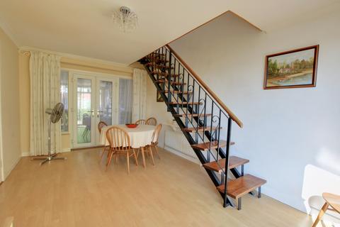 3 bedroom terraced house for sale - HIGHFIELD AVENUE, FAREHAM