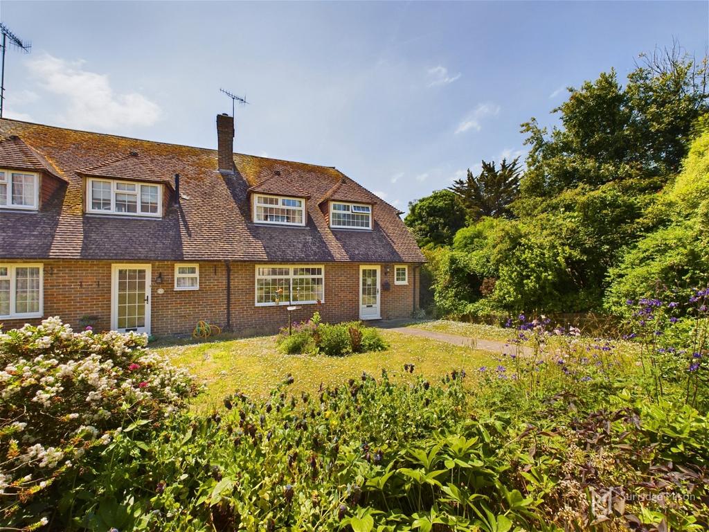 Ruskin Road, Eastbourne BN20 3 bed end of terrace house £385,000