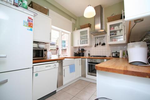 4 bedroom house to rent, Whitehall Gardens, London, UK, W3