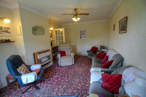 3 bedroom semi-detached bungalow for sale, Suffolk Way, Newmarket