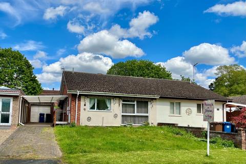 3 bedroom semi-detached bungalow for sale, Suffolk Way, Newmarket