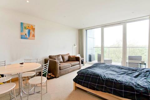 Studio to rent, Eustace Building, 372 Queenstown Road, London, SW11