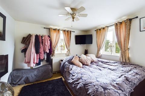 2 bedroom maisonette for sale, Highwood Drive, Nailsworth, Stroud, Gloucestershire, GL6