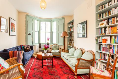 30 Strahan Road, London, E3 5DB