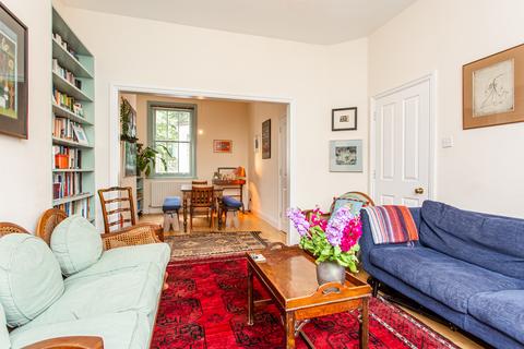 30 Strahan Road, London, E3 5DB