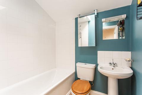 30 Strahan Road, London, E3 5DB