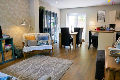 34 Broughton Road, Lodge, Wrexham, LL11 5NG