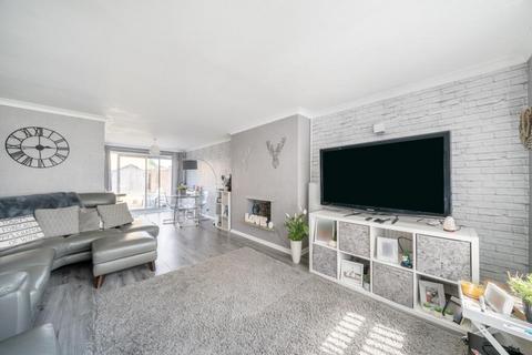 29 Shepley Drive, Reading, RG30 3HG