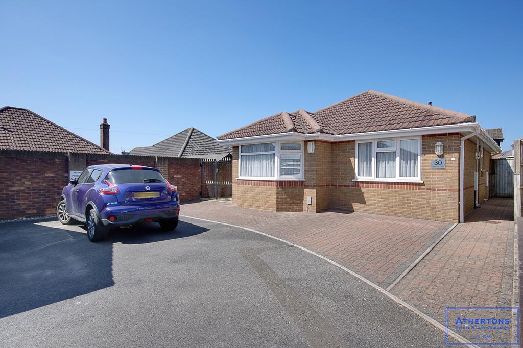 Charles Gardens, Bournemouth, BH10 2 bed bungalow for sale £345,000