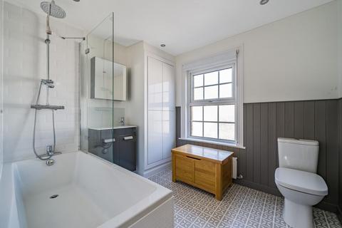16 Freelands Grove, Bromley, BR1 3LH