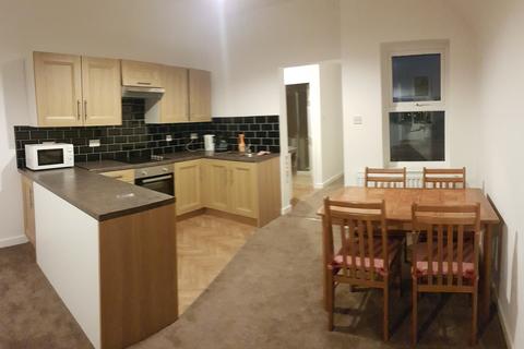 3 bedroom apartment to rent, Montgomery Road, Manchester