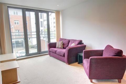 2 bedroom apartment for sale - Cameronian Square, Worsdell Drive, Gateshead, Tyne & Wear, NE8