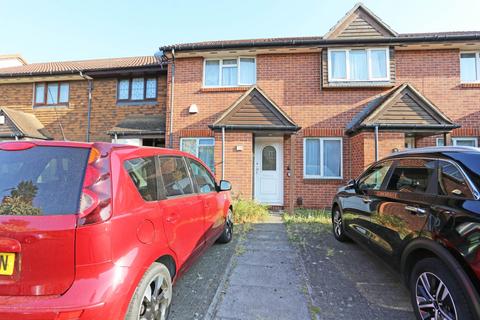 2 bedroom terraced house to rent, Palmer Road, Chadwell Heath, Dagenham, RM8