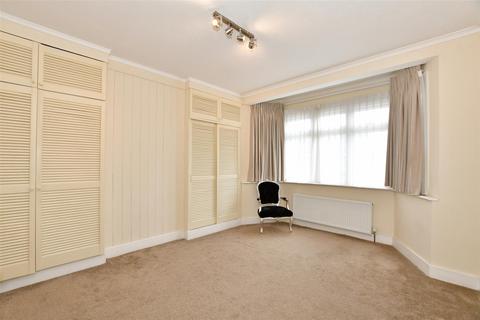 3 bedroom terraced house for sale - Brook Crescent, Chingford, London