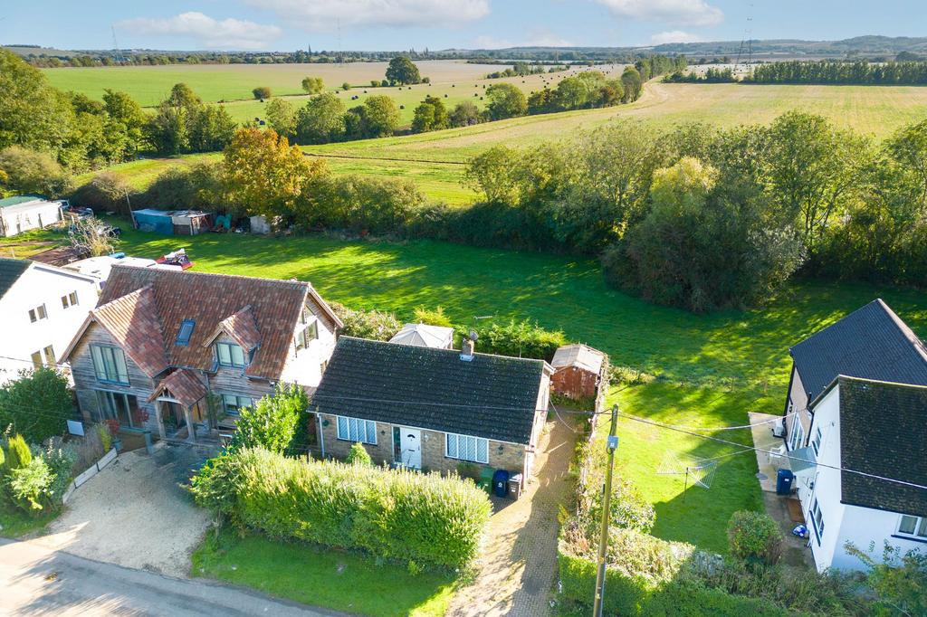 Stonely Road, Easton, Cambridgeshire. 2 bed detached bungalow for sale