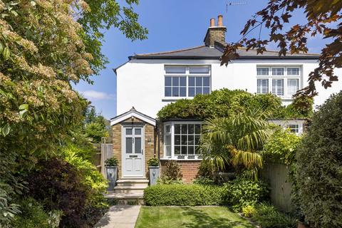 51 Summer Road, East Molesey, KT8 9LX