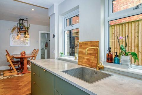 52 Queens Road, Caversham, Reading, RG4 8DL