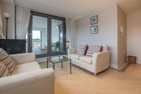 2 bedroom flat for sale, 515 Sand Aire House Stramongate