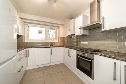 4 bedroom apartment to rent, High Trees, London, SW2