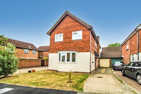4 bedroom link detached house for sale, Whitebeam Gardens,  Farnborough , GU14