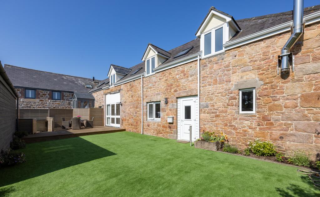 La Neuve Route, Trinity, Jersey 4 bed terraced house £1,125,000