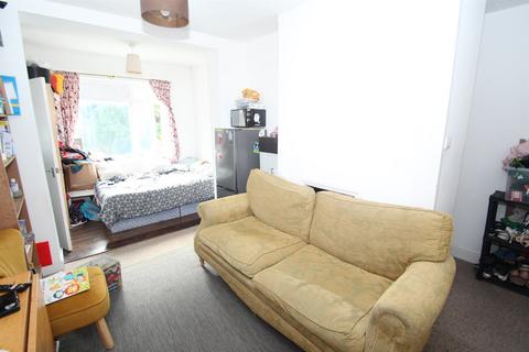1 bedroom flat for sale, 22-24 Ash Grove, Penge SE20