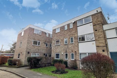 3, Beechfield Court, 20 Bramley Hill, South Croydon, CR2 6LT