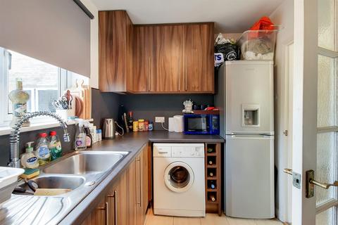 3, Beechfield Court, 20 Bramley Hill, South Croydon, CR2 6LT