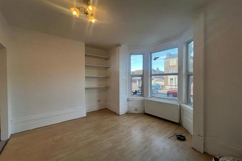 1 bedroom flat for sale, 198 St James Road, Croydon CR0