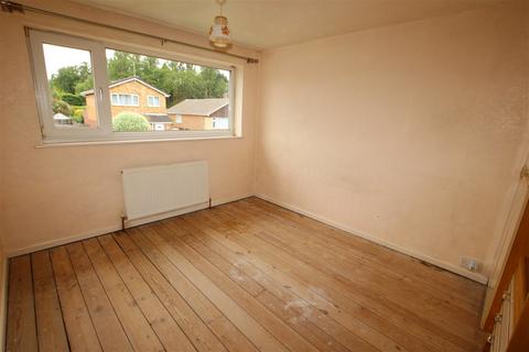 19 Hall Royd Walk, Silkstone Common, Barnsley, S75 4QA