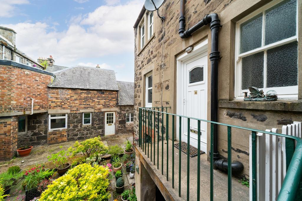 Tay Street, Newburgh, KY14 2 bed flat for sale £89,950