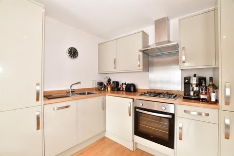 1 bedroom ground floor flat for sale, Springfield Road, Crawley, West Sussex