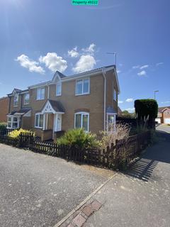 3 bedroom semi-detached house to rent, Aspen Avenue, Loughborough, LE11