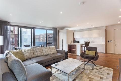 2 bedroom flat for sale, Capital Building, Embassy Gardens, Nine Elms, London, SW11