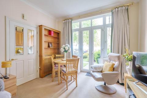 1 bedroom flat for sale, Mill Hill East,  London,  NW7