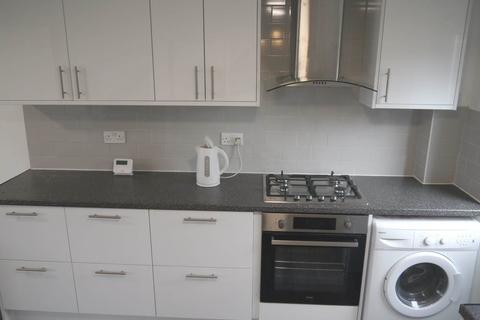 4 bedroom house share to rent, Newstead, Hatfield