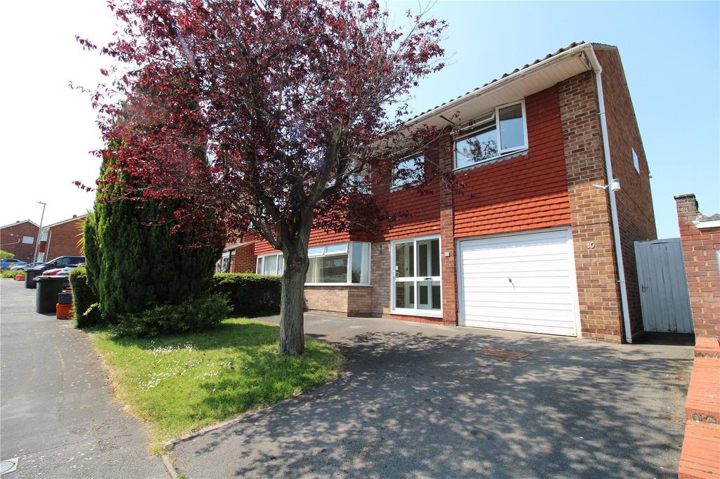 Braemar Close, Lawns, Swindon, Wiltshire, SN3 4 bed semidetached house for sale £430,000