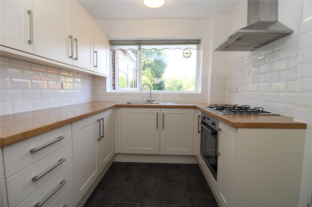 Braemar Close, Lawns, Swindon, Wiltshire, SN3 4 bed semidetached house for sale £430,000