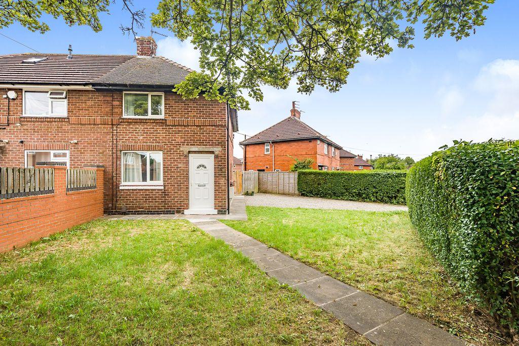 Crombie Avenue, York YO30 6DN 2 bed semidetached house £995 pcm (£230 pw)