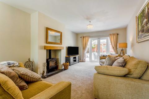 90 Berthon Road, Little Mill, Pontypool, NP4 0HL