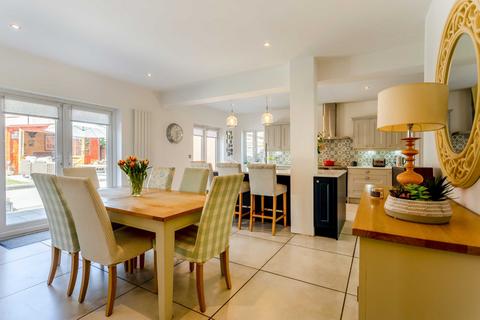 90 Berthon Road, Little Mill, Pontypool, NP4 0HL
