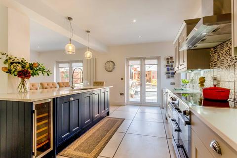 90 Berthon Road, Little Mill, Pontypool, NP4 0HL