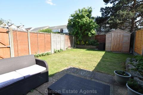 4 bedroom end of terrace house for sale, Churcher Close, Gomer