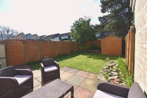 4 bedroom end of terrace house for sale, Churcher Close, Gomer