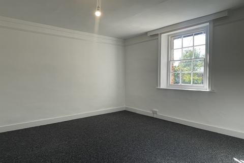 2 bedroom flat to rent, Dean House, Bepton Road, Midhurst, GU29