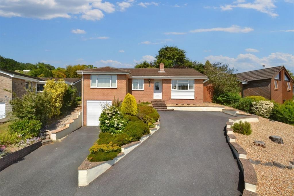 Broadstone 3 bed bungalow for sale £515,000