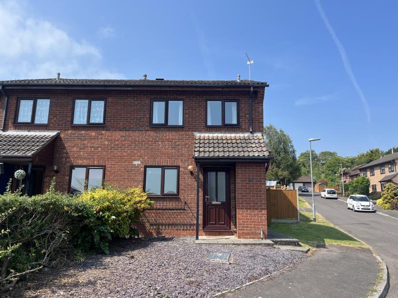Parklands Rise, Minehead TA24 3 bed end of terrace house £850 pcm (£