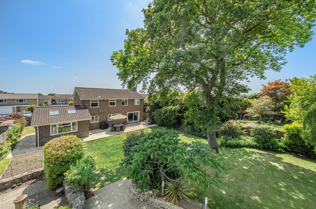 Crofton Way, Swanmore, Southampton, Hampshire, SO32 5 bed detached